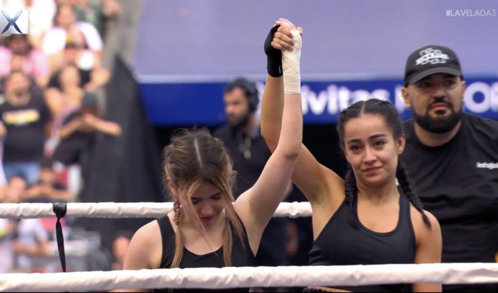 Creo que esta respuesta va justamente por mi twitt, así que te respondo, Samy:

Si subes una foto con un “2-0”, como si hubieses ganado tus dos combates, LITERALMENTE estás quitándole todo el mérito tanto a <a href="/_riverss_/">riverss</a> como a los jueces, dando a entender que ellos no tienen ni