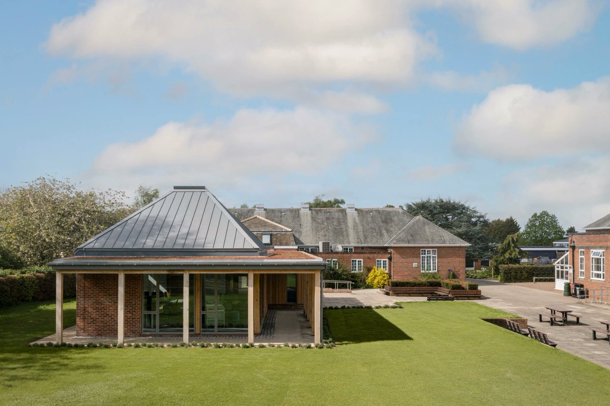 York Design Awards (@yorkdesignaward) on Twitter photo We have two winners in the Commercial/Community (small) category. The first award in this category goes to the Digital Skills Academy, Askham Bryan College
Client/Developer: <a href="/AskhamBryan/">Askham Bryan College</a> College
Architect/Designer: <a href="/EMcD_Architects/">Evans McDowall Architects</a>
Builder: <a href="/AshcourtGroup/">Ashcourt Group</a> We have two winners in the Commercial/Community (small) category. The first award in this category goes to the Digital Skills Academy, Askham Bryan College
Client/Developer: <a href="/AskhamBryan/">Askham Bryan College</a> College
Architect/Designer: <a href="/EMcD_Architects/">Evans McDowall Architects</a>
Builder: <a href="/AshcourtGroup/">Ashcourt Group</a>