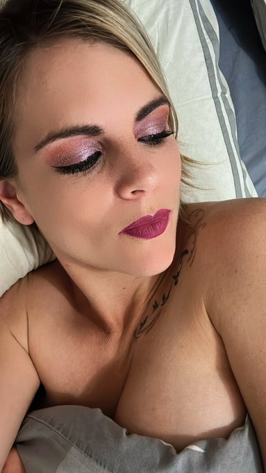 Pour l&rsquo;&eacute;t&eacute; et les vacances je te propose -50% sur ton abonnement avec le code promo : ete50   Rejoins<a href="/tag/new"class="tags"><span>#new</span></a><a href="/tag/weekend"class="tags"><span>#weekend</span></a><a href="/tag/dimanche"class="tags"><span>#dimanche</span></a>