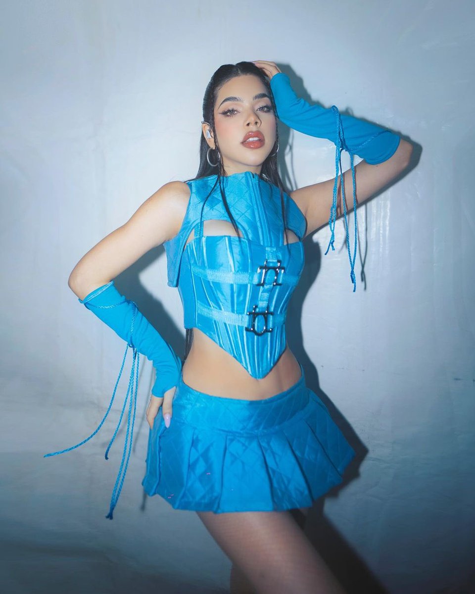sociali_teen's tweet photo. ¿Habrá por aqui keninis que quieran un pase para Melankos vol. 2?👀👀 pendientes a https://t.co/bhhKyVSfXQ y en nuestro IG #socialiteen @keniaos https://t.co/4Sq359j3N1