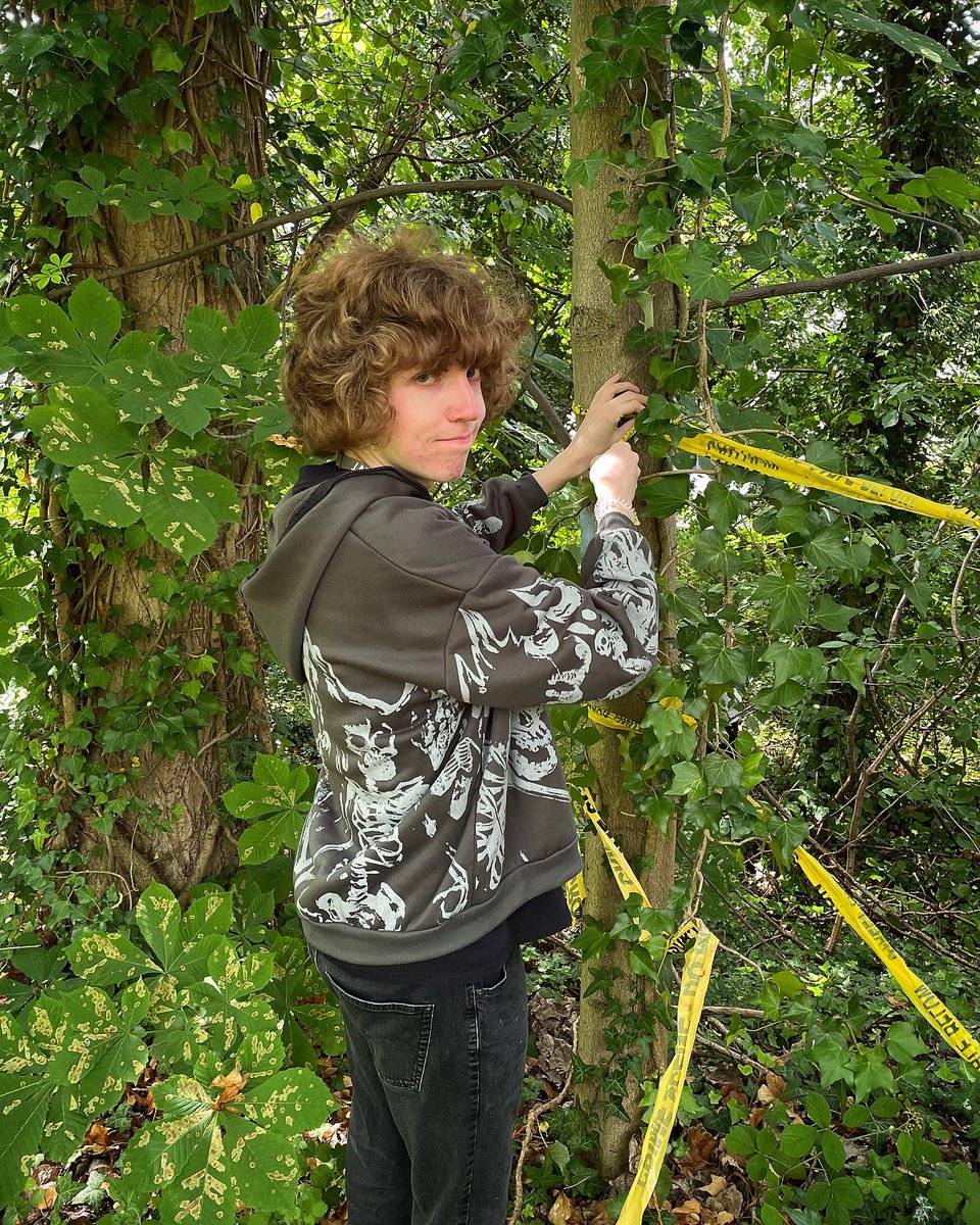 gary_rose's tweet image. Ready for a week of Y12 @PearsonBTECAppr #BTECCDMP being #onlocation experimenting with #singlecamera techniques in the “film set” outside my classroom!

They’ve prepared for Unit 10 #NetflixOriginal project by creating #preproduction for a new drama in the crime/thriller genre.