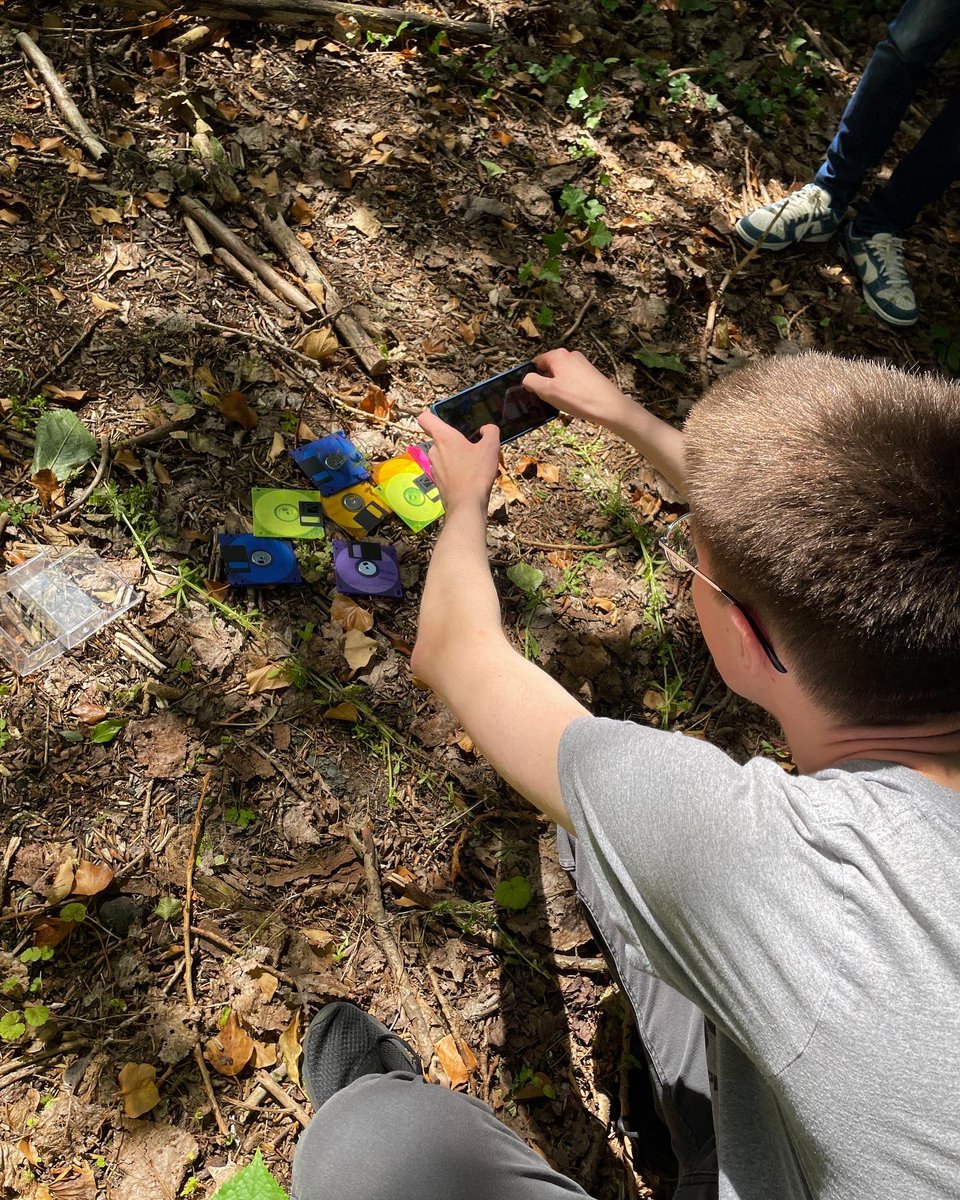 gary_rose's tweet image. Ready for a week of Y12 @PearsonBTECAppr #BTECCDMP being #onlocation experimenting with #singlecamera techniques in the “film set” outside my classroom!

They’ve prepared for Unit 10 #NetflixOriginal project by creating #preproduction for a new drama in the crime/thriller genre.