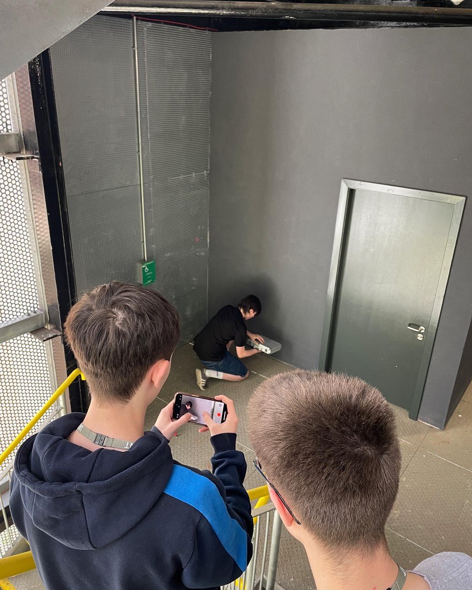 gary_rose's tweet image. Ready for a week of Y12 @PearsonBTECAppr #BTECCDMP being #onlocation experimenting with #singlecamera techniques in the “film set” outside my classroom!

They’ve prepared for Unit 10 #NetflixOriginal project by creating #preproduction for a new drama in the crime/thriller genre.