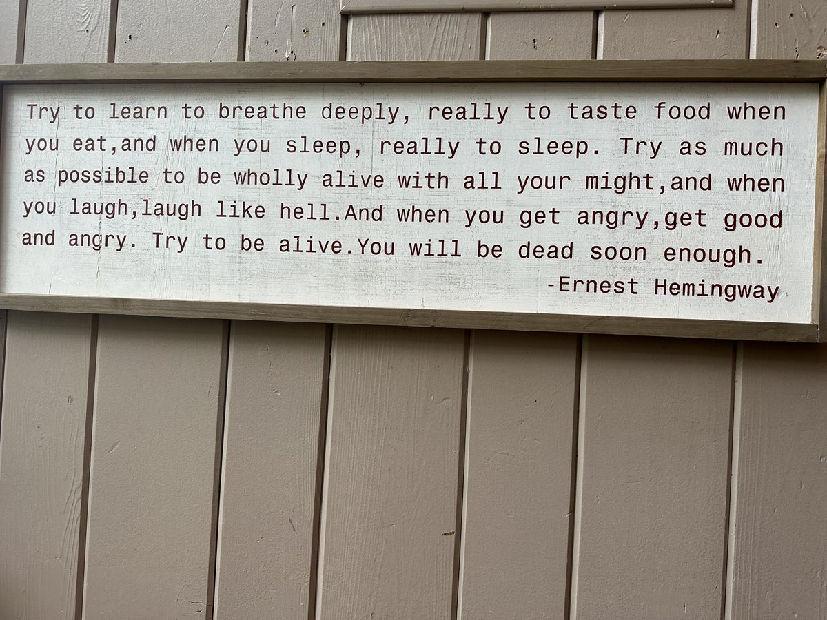 Bluebird Books tweet media