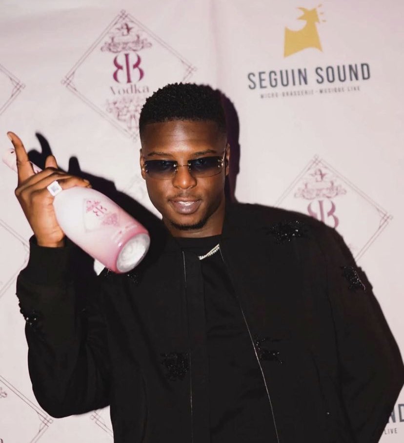 🚨NINHO sortira 1 son par jour jusqu’à VENDREDI ! 

❌ Pas une réédition mais des sons bonus qui s’ajouteront à l’album « NI »