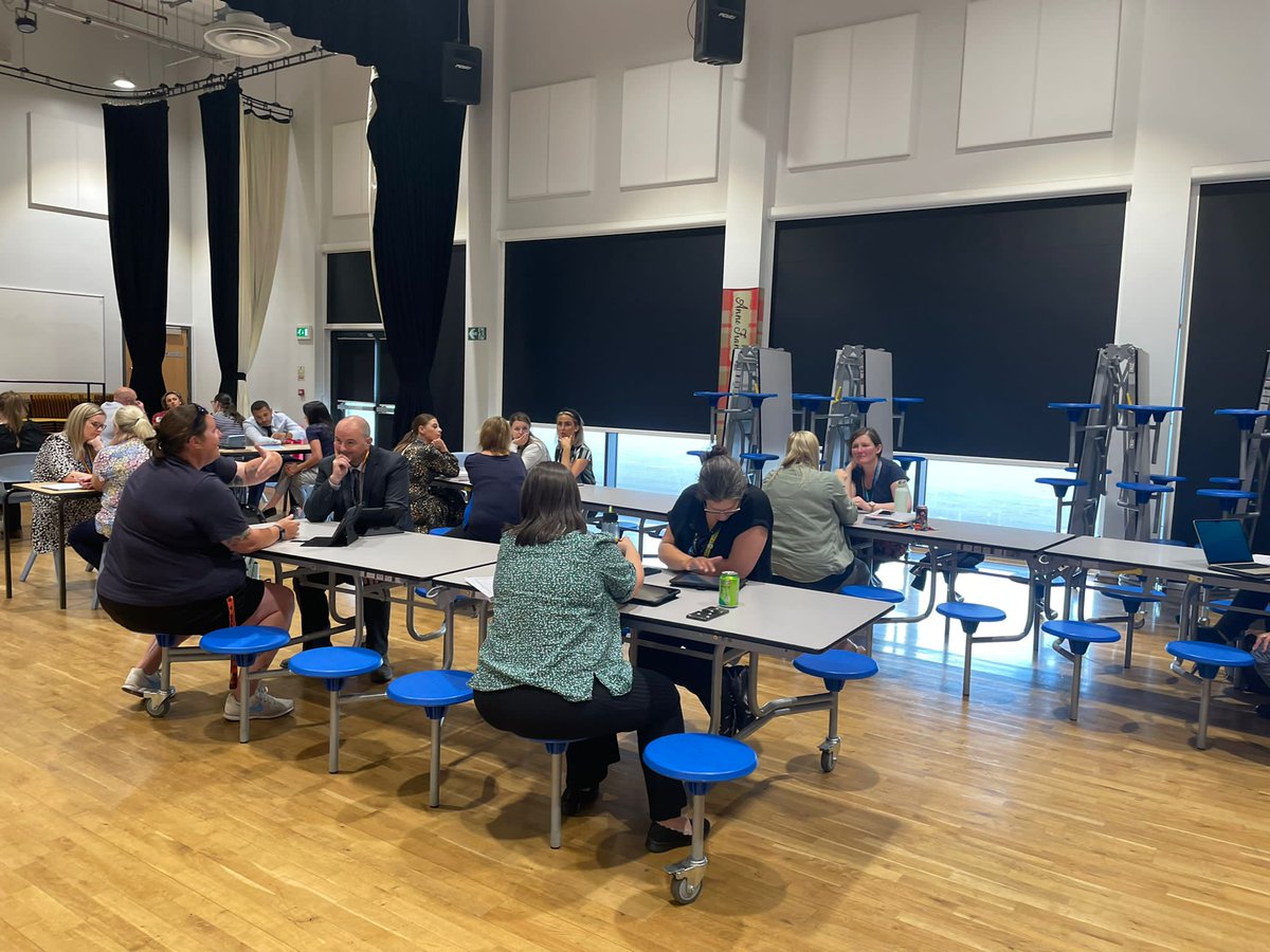TQEA_Principal's tweet photo. Colleagues engaged in rich incremental coaching meetings this evening to impact on improved learning in the classroom. #coaching #TeacherDevelopment #learning https://t.co/dlQ2yWpMJt