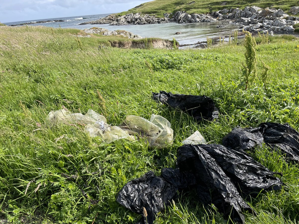 SuilanSpink's tweet photo. Was this the crofters lunch.. #agricultural #singleUsePlastic #Balewrap day! #Industrial #plastics should be taxed at source ~ free return, this is what happens when charged! @nature_scot @ScotlandTBP @HugoSAS @IocUnesco @ScotIslandsFed @sascampaigns @cathgem2000 @CCNScotland https://t.co/qRHxJopeVN