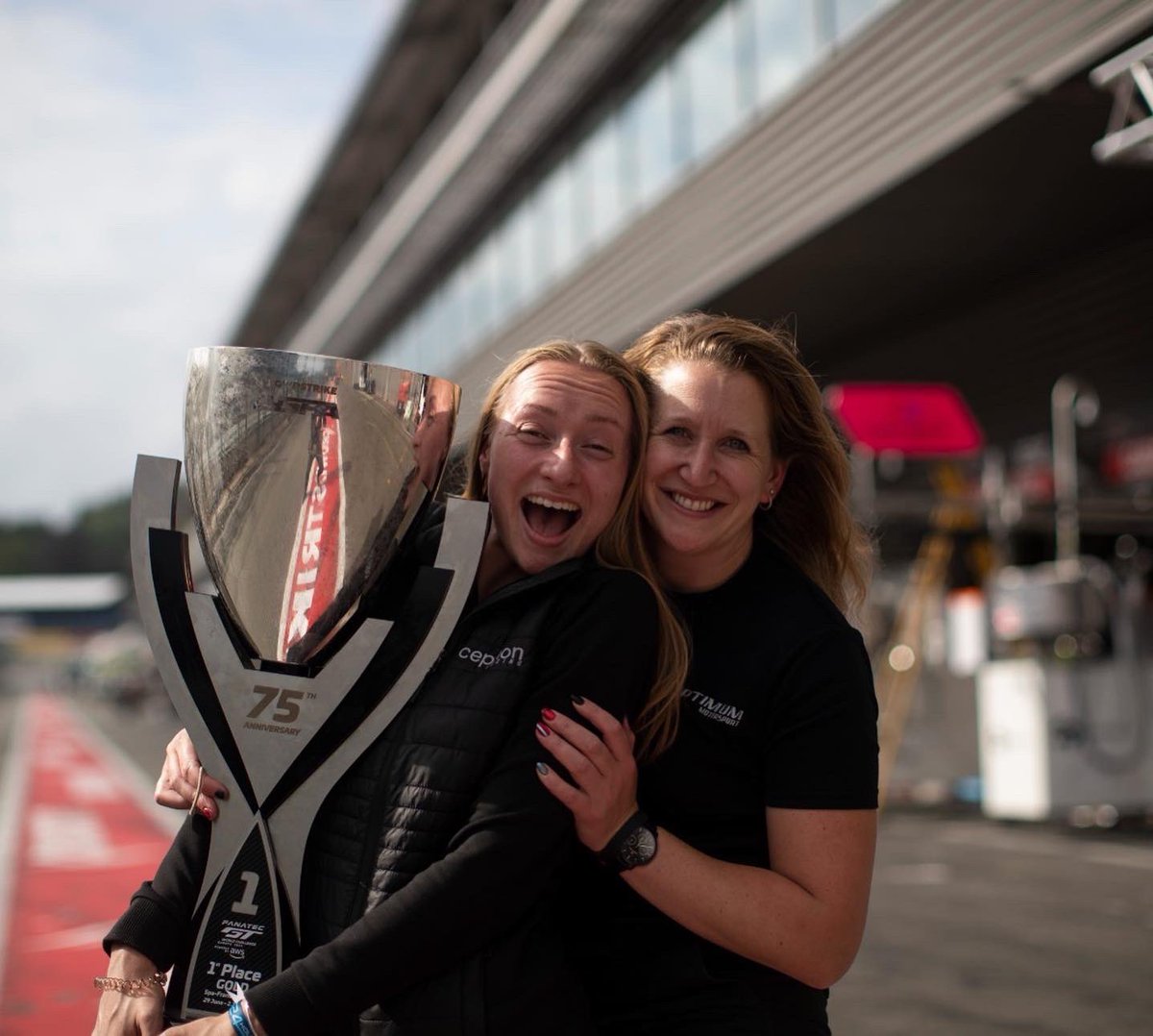EsmeVines's tweet photo. WE WON THE @24HoursofSpa 🇧🇪🎢

Hats off to everyone in the team and to all back at base for making this happen! The Chrome Zebra is fast, very fast 🏆 https://t.co/Y15N9WV79I