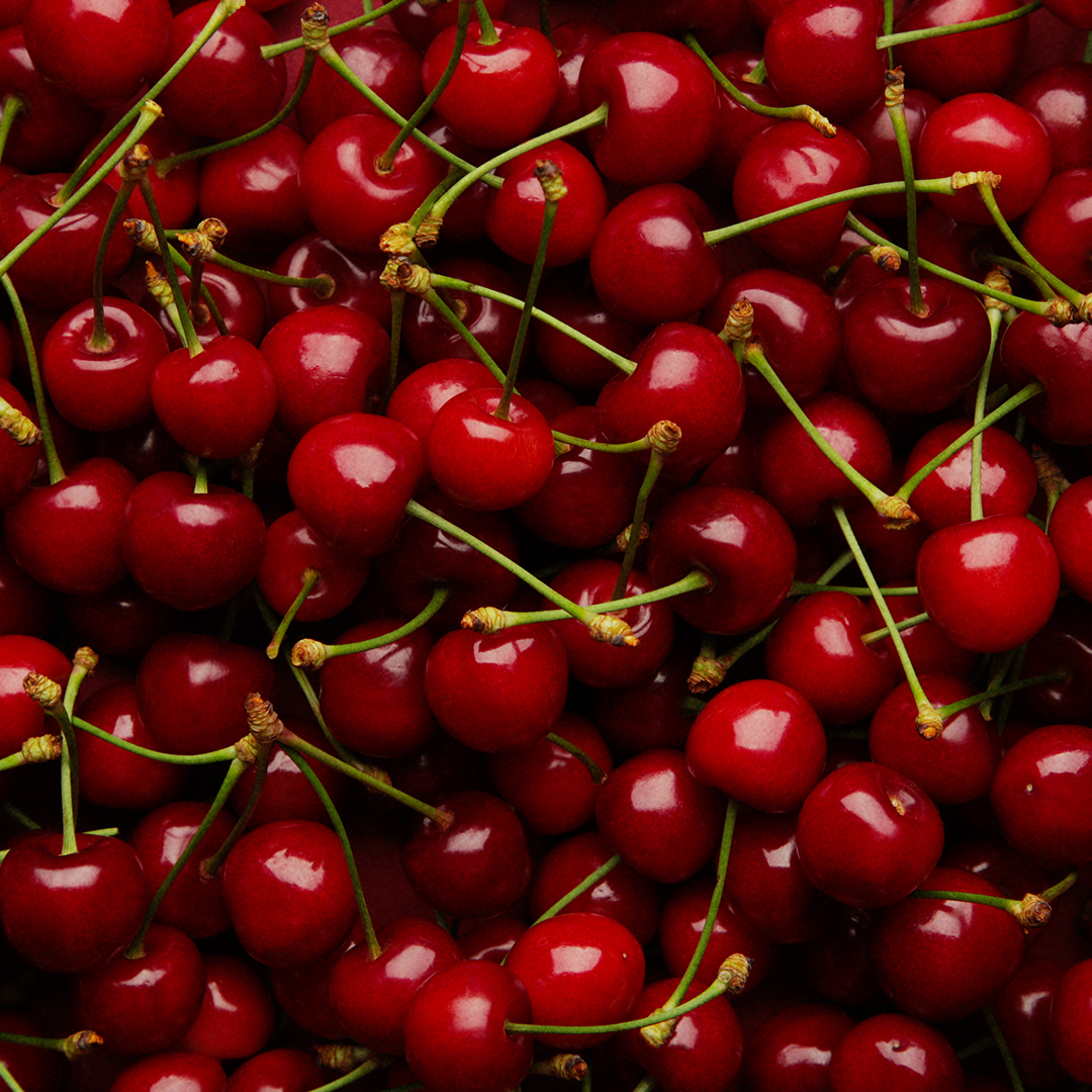 caliiapp's tweet photo. ¿Sabías que los frutos rojos tienen muchísimos beneficios para tu salud? 🍓🫐 Son antiinflamatorios, antioxidantes y contienen muchísimas vitaminas y minerales esenciales tu cuerpo 

✨ En @caliiapp las tenemos disponibles a los MEJORES precios 🌟 Checa las comparaciones con otras tiendas👇 y ¡pídelas hoy!  

🫐 Blueberries $33.90 comparado con $59.90 en otras tiendas 
🍓 Fresas $35.90 comparado con $79.90 en otras tiendas 
🍒 Cerezas $99.90 comparado con $189 en otras tiendas 
💗 Frambuesas $50.90 comparado con $82.90 en otras tiendas  

#calii #caliiapp #directodelmercado #siemprefresco #blueberries #fresas #cerezas #frutosrojos #calidad #variedad #súper #súperenlínea #lamanerainteligentedehacertusúper