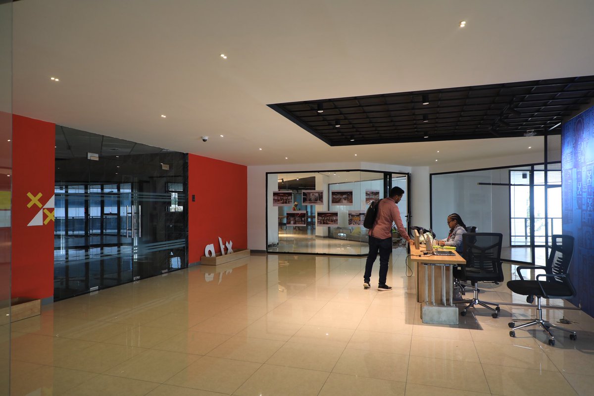 alx_africa's tweet photo. At ALX, we are dedicated to nurturing a vibrant and dynamic tech community! We believe in the power of hands-on learning and collaboration with industry experts to inspire and equip the next generation of tech leaders. 💪🏾

#ALX #ALXEthiopia #DoHardThings #ALXCityHubs #tech https://t.co/CWHPJXRPRw