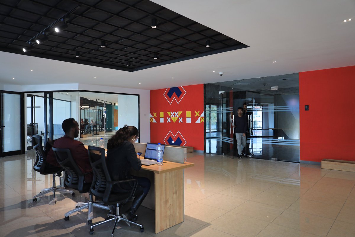 alx_africa's tweet photo. At ALX, we are dedicated to nurturing a vibrant and dynamic tech community! We believe in the power of hands-on learning and collaboration with industry experts to inspire and equip the next generation of tech leaders. 💪🏾

#ALX #ALXEthiopia #DoHardThings #ALXCityHubs #tech https://t.co/CWHPJXRPRw