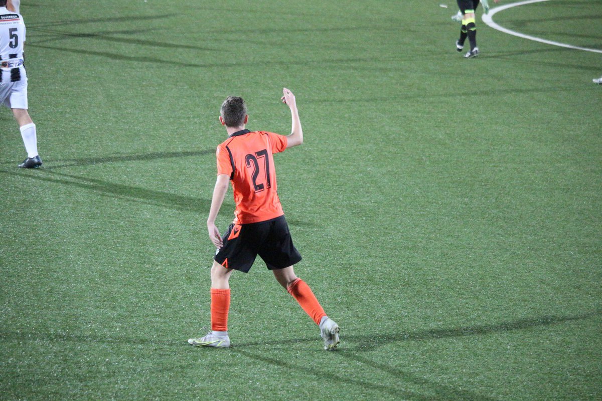 DsLuiss's tweet photo. Muchas gracias por todo ! @LionsGibFC #CedeNulli https://t.co/4yvmy4lpir
