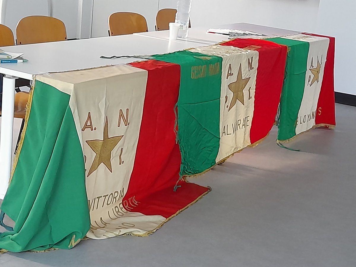 ANPICalvairate's tweet photo. #grazie 🙏a tutte/i i partecipanti, agli organizzatori e ai relatori dell'#iniziativa di #oggi !
Alla prossima! 😉
#coordinamentoanpimunicipio4
#anpicalvairate #bibliotecacalvairate #presidenzialismo #autonomiadifferenziata #3luglio #cabiddu #bellipaci #Merlini #ANPI #milano https://t.co/Ky3PlaclLZ