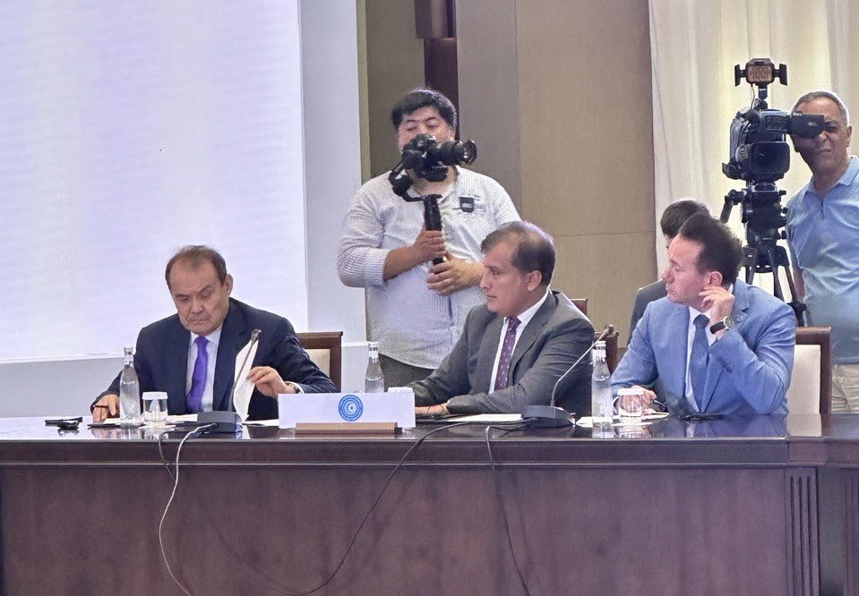 Turkic_States's tweet photo. #TürkDevletleriTeşkilatı Genel Sekreter Yardımcısı @omerkocaman, Türk Ticaret ve Sanayi Odaları Birliği’nin “Yeni Özbekistan: İş ve Yatırımlar İçin Yeni Beklentiler” temasıyla , 3 Temmuz 2023 tarihinde #Taşkent’te düzenlenen toplantısına katıldı. https://t.co/AjnzOCFw3E