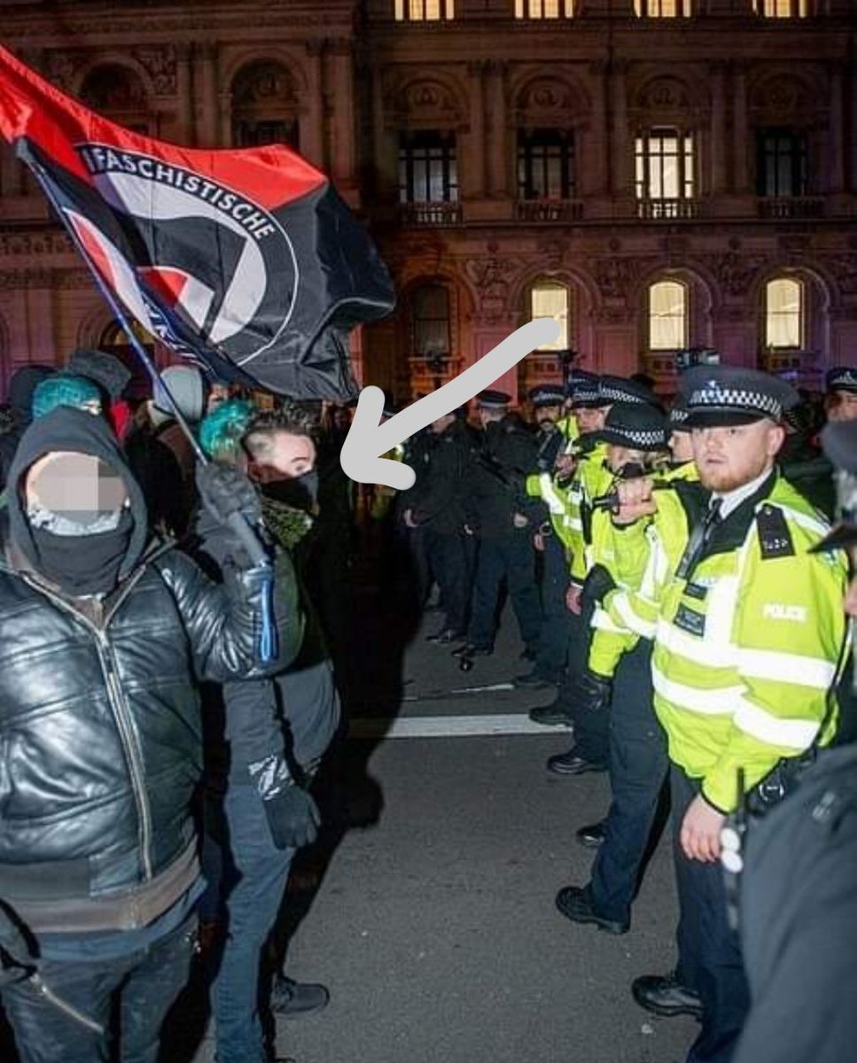 UnmaskedAntifa's tweet photo. This is #FarLeftExtremist TRISTAN WOODWARDS.
Tristan is an active member of #LAFA #LondonAntifascistAssembly. He is known for creating disorder everywhere he goes, He also has links with #HS161 #ANTIFA. https://t.co/0hfBiPusL5