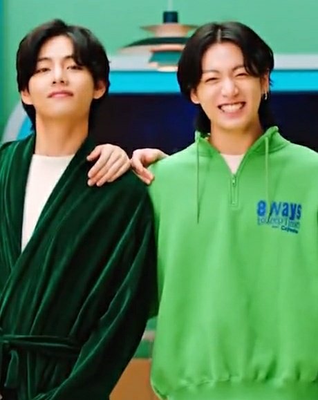realvkk's tweet photo. MY BABIES https://t.co/IcReffXzvs