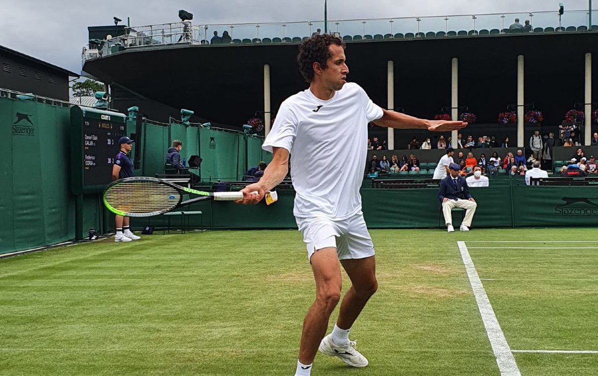 PrimerSetCol's tweet image. Impecable debut de Daniel Galán en #Wimbledon Sacó al 24º sembrado Nishioka en sets corridos. R2 vs Oscar Otte