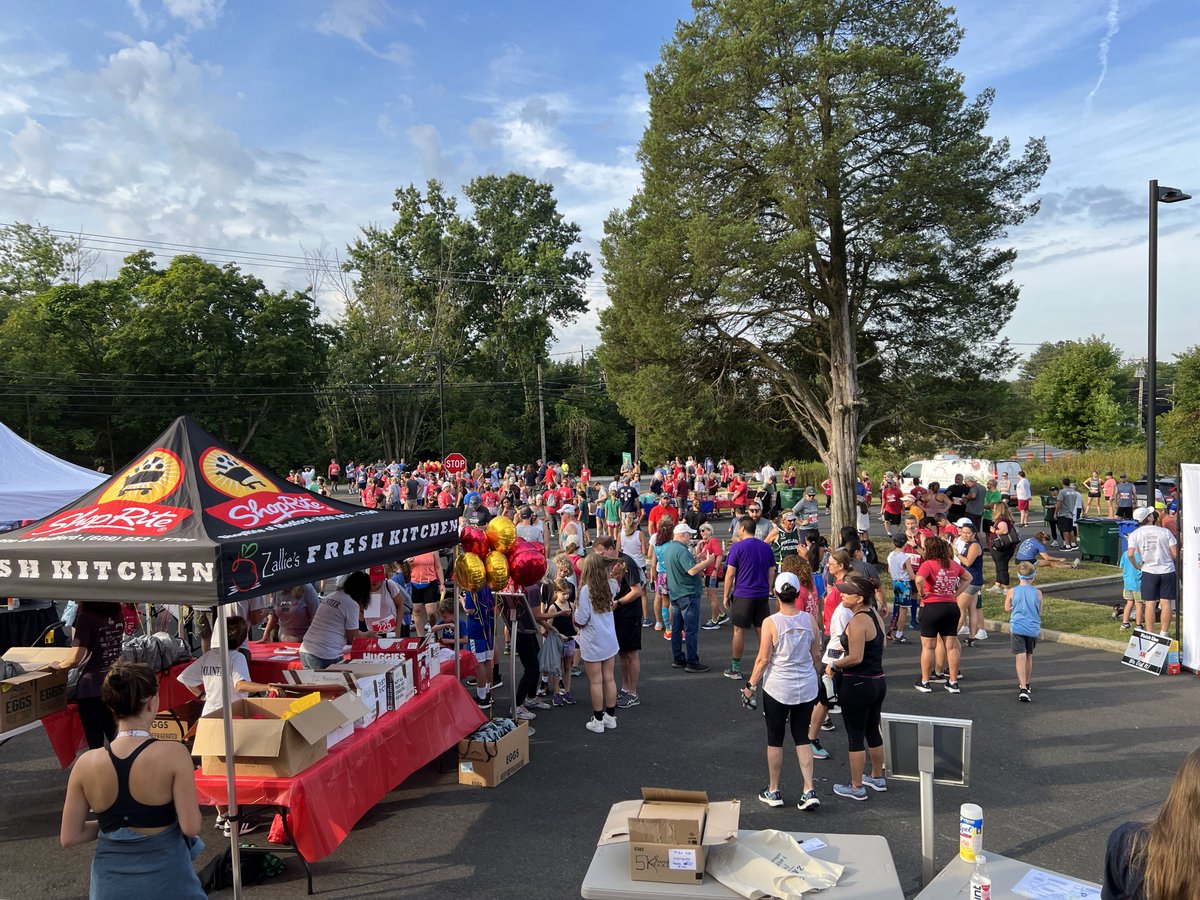 Hunger5K's tweet image. Exciting news! The Stamp Out Hunger 5K race is back and ready to tackle hunger in South Jersey! Join us on Labor Day, 2023, as we run for a cause and support the Food Bank of South Jersey. Use code "July4" for a special $5 discount: stampouthunger5k.com🏃‍♀️🌟 #FightHunger