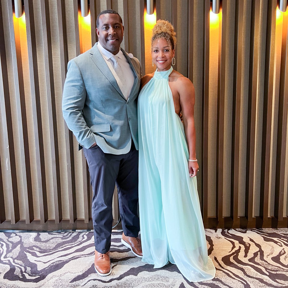 staceybdickens's tweet image. #WeddingSzn with my forever love 🩵 14 years since we said “I DO.”
“When over the years someone has seen you at your worst, and knows you with all your strengths and flaws, yet commits him- or herself to you wholly, it completes the marriage.” #TheDickensWay #TimKeller