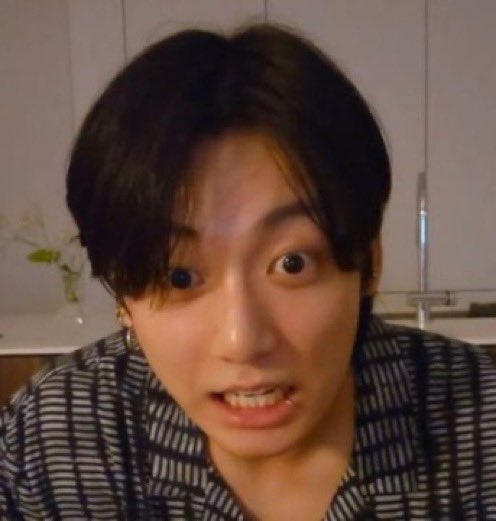 koogifs's tweet photo. 😬.jpeg https://t.co/ITf0ufn8Ia