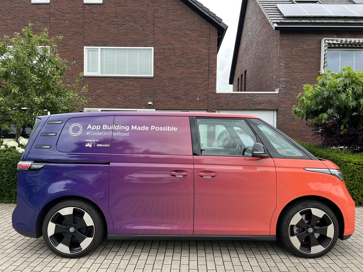 Martijn_van_Tol's tweet image. Maybe… if we start our trip 🚐 now, and do some of that 👩‍💻👨‍💻#CodeOnTheRoad 🛣️ we’ll be there just in time for that #VMware {code} Hackathon! 🏁🇳🇱🇺🇸😎 #itqlife 🧡