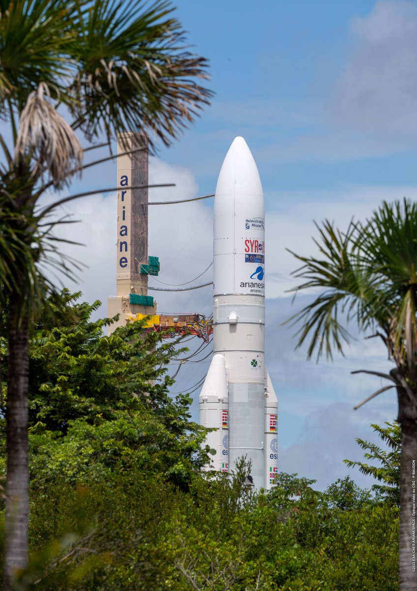 EuropeSpacePort's tweet photo. #VA261
Retour en image sur le dernier transfert du lanceur #Ariane5 vers son pas de tir. 😍

©️2023 ESA-CNES-ARIANESPACE/
Optique vidéo du CSG
@ArianeGroup
@Arianespace @CNES @esa @ESA_fr
#GénérationAriane5 #csg #derniertransfert #cnes #esa #arianespace #arianegroup https://t.co/Keejy27C9c