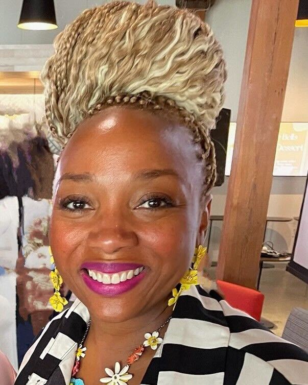 Candace Newell tweet media