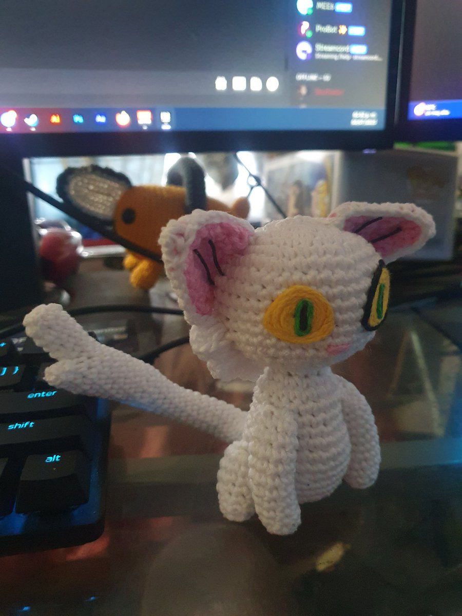 RaiderDramasuit's tweet photo. Tengo nuevo guardián #daijin ahora será el nuevo protector de setup gaming jajajajja quedo Perfecto!!! Me encanto!!! 🥳🥳🥰🥰 Muchísimas Gracias @LadyCoronad0 #suzume #makotoshinkai https://t.co/V06rwSD1YE