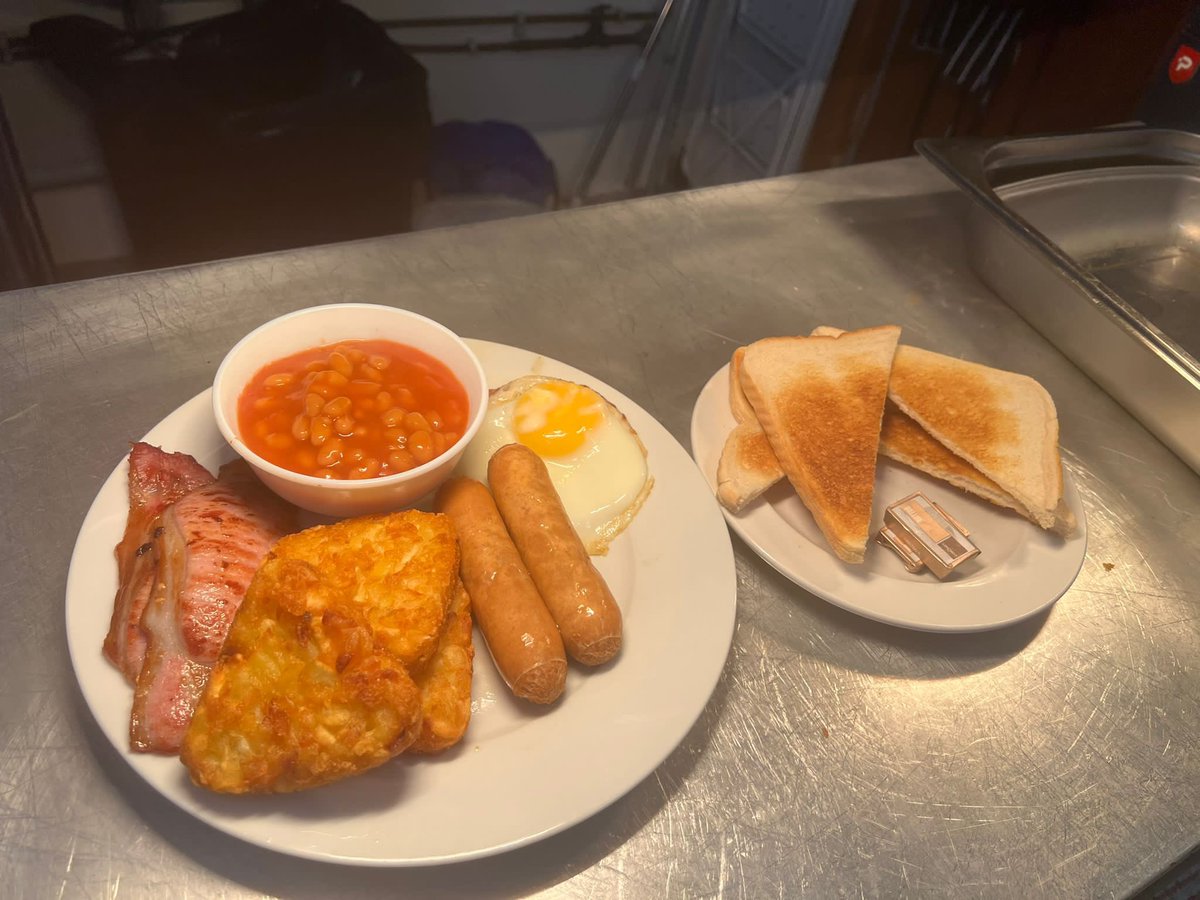 drakesoftplay's tweet photo. Come and enjoy our new breakfast “The Big One” delicious!!!! 😀😀😀
@lisa_coles1 @Steve_McDonald9 @IanColes11 https://t.co/Pu1HdgWICo