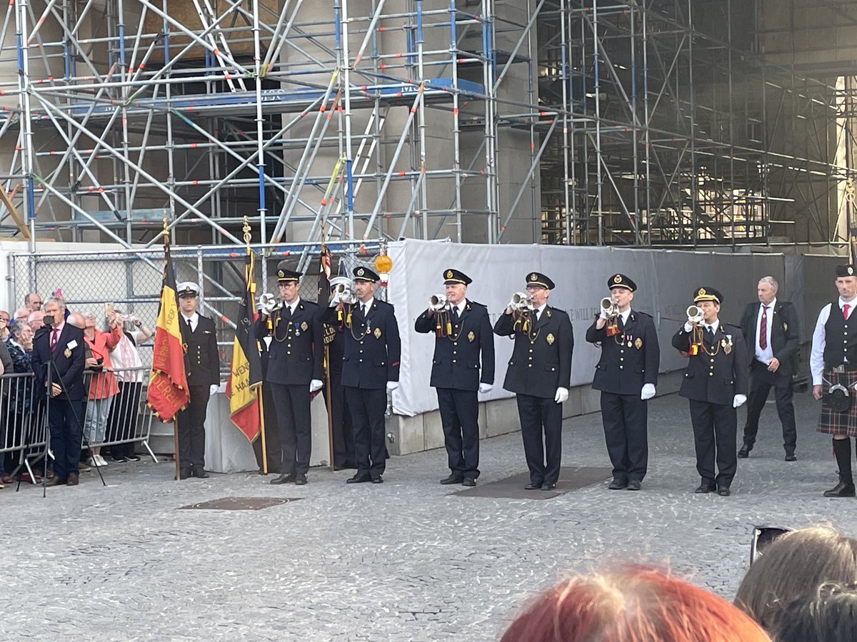 Br12RCLegionNL's tweet photo. @Legion_NL The Menin Gate buglers performed for almost the 34,000 consecutive night last evening in Ypres as the Legions Trail of the Caribou Pilgrimage looked on https://t.co/M0GHZAMGJA