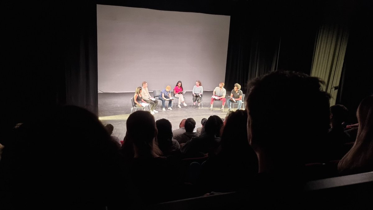 micahyongo's tweet photo. Well, that was quite a special privilege to experience 👏🏾👏🏾 @MCRCityofLit @ManMetUni #untoldstories #NHS75 #Manchester #poetry #Windrush https://t.co/P9KfgAHH05