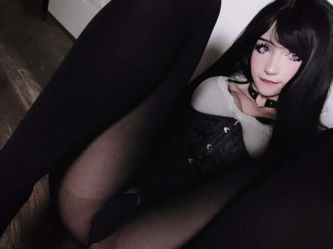 Anime and chill? https://t.co/ac68MvT26P<a href="/tag/cosplay"class="tags"><span>#cosplay</span></a>