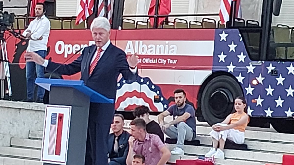 GalitPeleg's tweet image. Tonight in #Tirana #POTUS42, Bill Clinton, received the highest medal of Albania by PM @ediramaal, for liberating #Kosovo. 
A group of young ppl named after Clinton as a token of gratitude, joined the ceremony. Great man. Great moment. Albania remembers