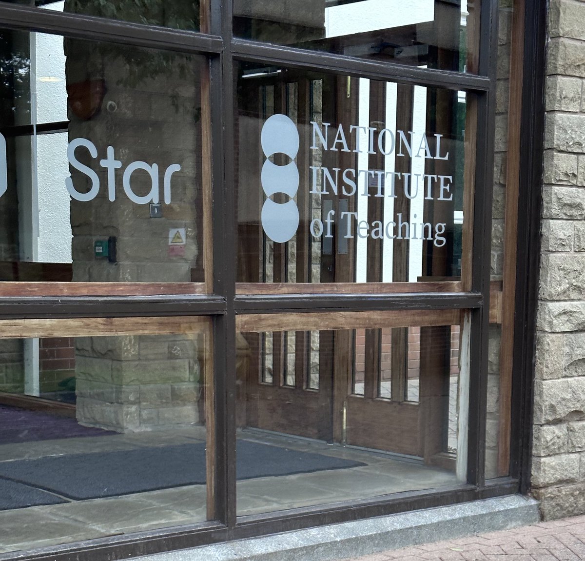 newman_foy's tweet photo. Day one done. What an exciting time. Really useful hearing from the previous cohort, thank you for sharing some top tips! #flyingstart @JHN_TDE @StarAcademies  @NatInstTeaching https://t.co/KkLXBqWp9x