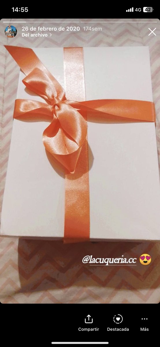 Daniela09CR's tweet photo. Tengo uno de los primeros bodys de cuando eran “la cuquería” me merezco uno de estos, esos corazones rosaditos, me encanta🥹😍 https://t.co/TGt3HAaLVd