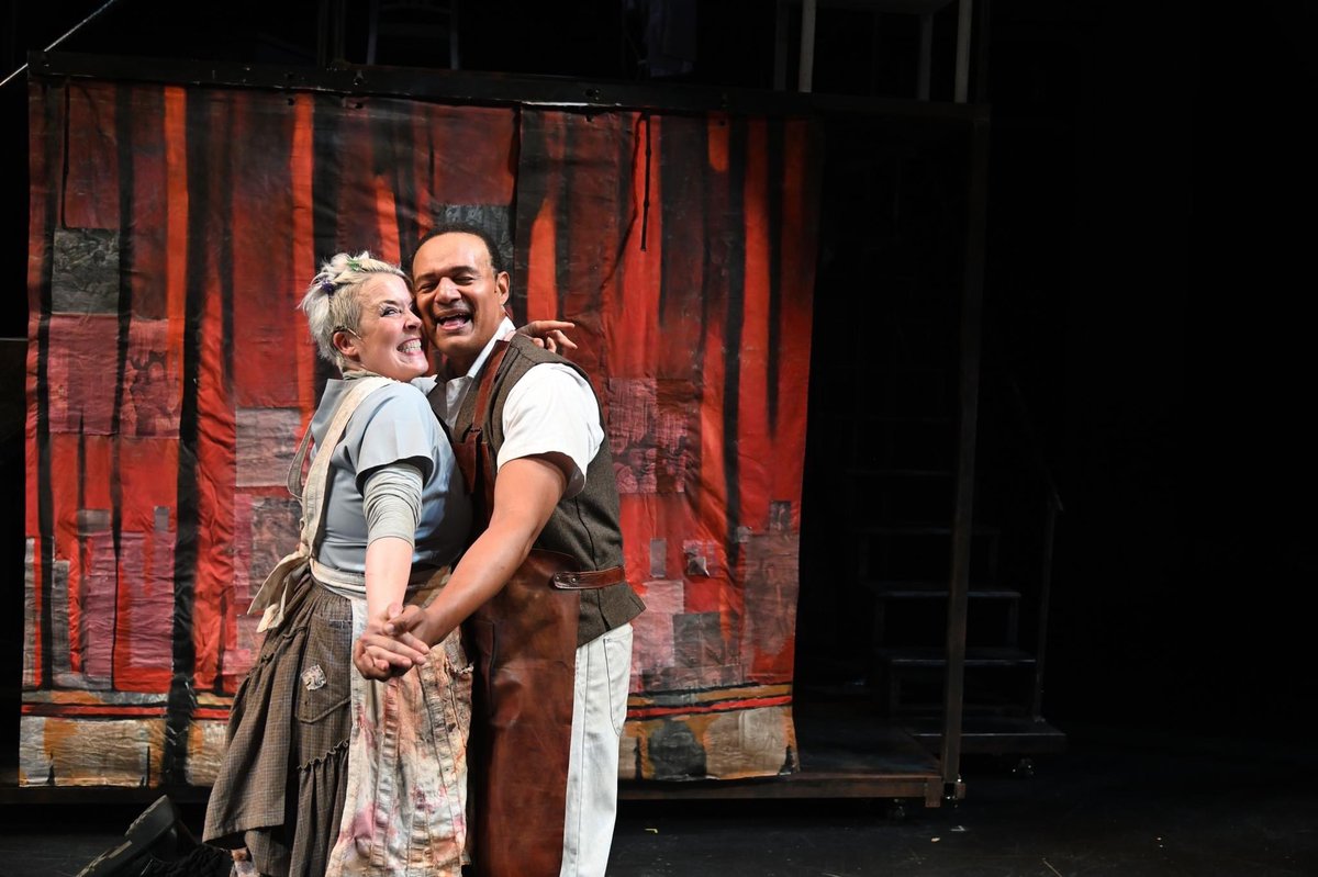 trinityrep's tweet image. HAPPY CLOSING #SweeneyTodd 💕 It's been a heck of a ride for the Demon Barber of Fleet Street. Let us know your favorite moments on social, and remember to join us for our 60th Anniversary Season

linktr.ee/trinityrep