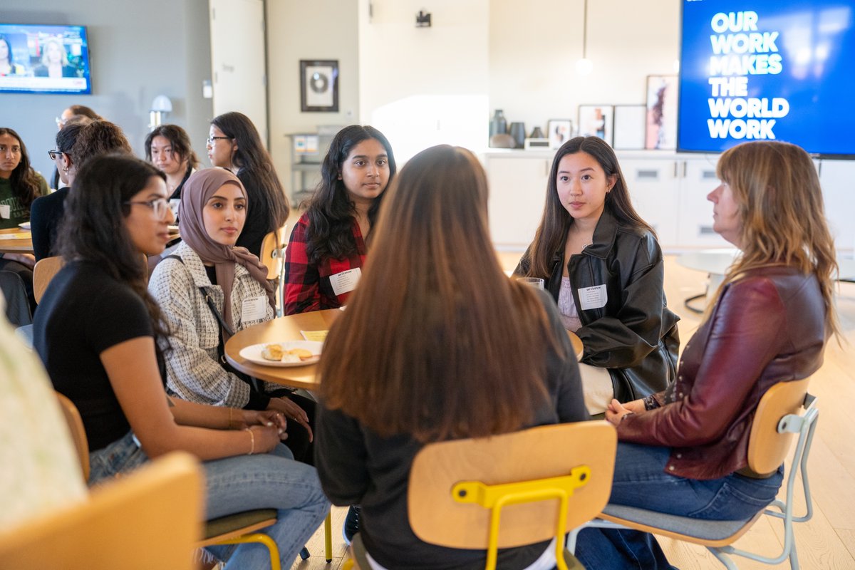 GirlsWhoCode tweet picture