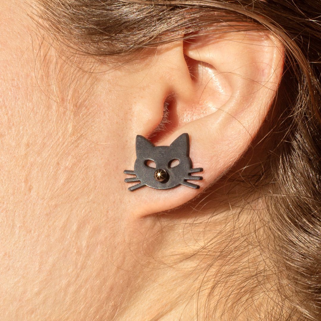 designTun's tweet photo. O que está faltando para fazer aquela diferença no seu visual?👀

Micro brinco Margarita
Micro brinco Gatita
Micro brinco Sakura
Micro brinco Ant

#designtun #joiasdeborracha #rubberjewelry #contemporaryjewelry #bijoucontemporain #brtincotun https://t.co/ousOiQ3otT