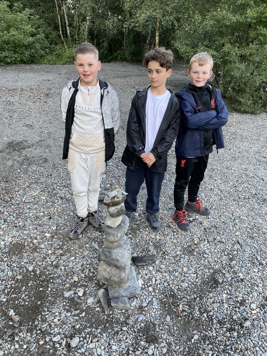 A lovely walk to the lake after tea and a tower building competition! Time for showers and bed 😴