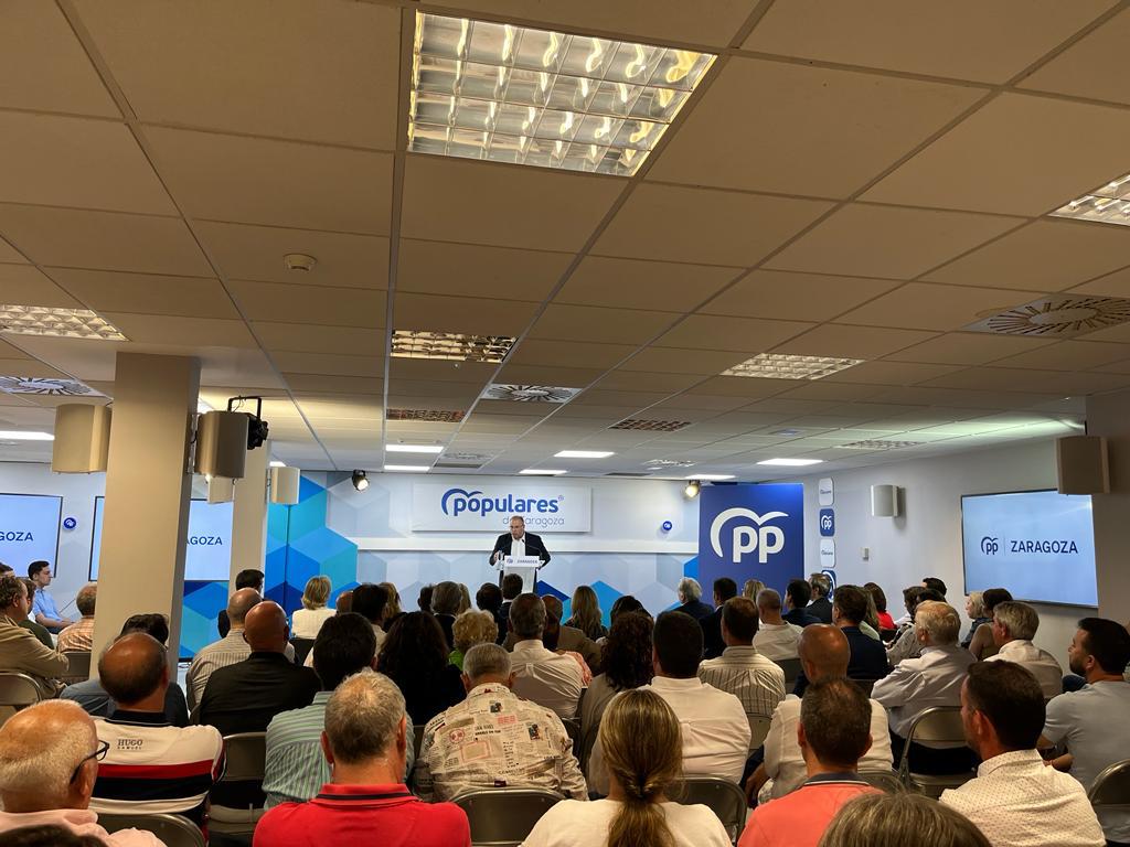 Mtelladof's tweet photo. Junta Directiva Provincial del Partido Popular de Zaragoza. Gracias a @Ramon_Celma y a todo el @PPdeZaragoza.

Vamos a ganar esta campaña.  Vamos a gobernar. Y vamos a gobernar en solitario. https://t.co/kYyBDQvObC
