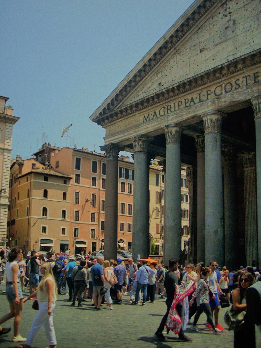 glittermagazine's tweet image. How to Live la Dolce Vita: Italian Summer Getaways buff.ly/442nFET #LaDolceVita #ItalianSummer #Vacation