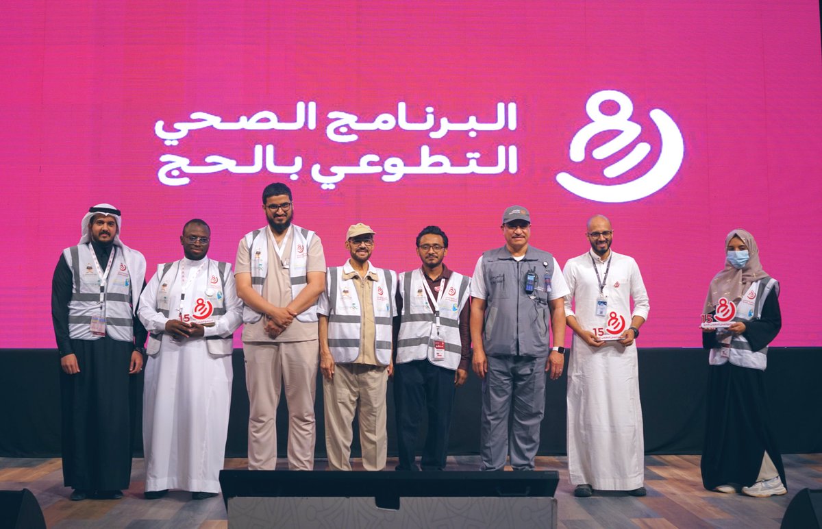 dr_muhannad_s's tweet photo. فيني طاقة ايجابية غير عادية 🥰🤍
بعد موسم الحج الناجح ولله الحمد
وردود الفعل المفرحة في الهاشتاق وعلى لسان كل من تحدثت معه #بهمة_سرينا15

سعادة ومتعة ولذة لن يشعر بها الا من يجرّبها👌🏻

#البرنامج_الصحي_التطوعي_بالحج
#درهم_وقاية https://t.co/jPWVusqNrJ