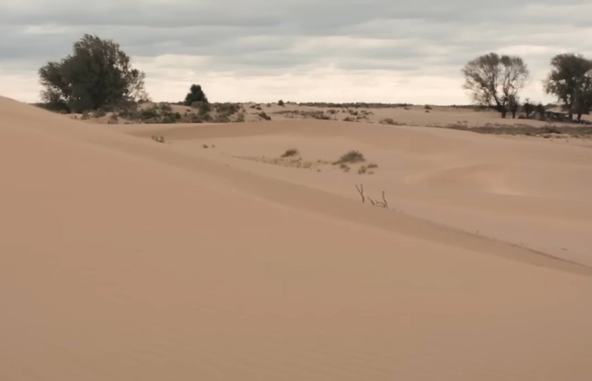 rioatuellapampa's tweet photo. ABRO HILO! 🗣
Sabés lo que está pasando en La Pampa con el Río Atuel hace más de 7 décadas. 🏜 https://t.co/wujWkYuyyQ