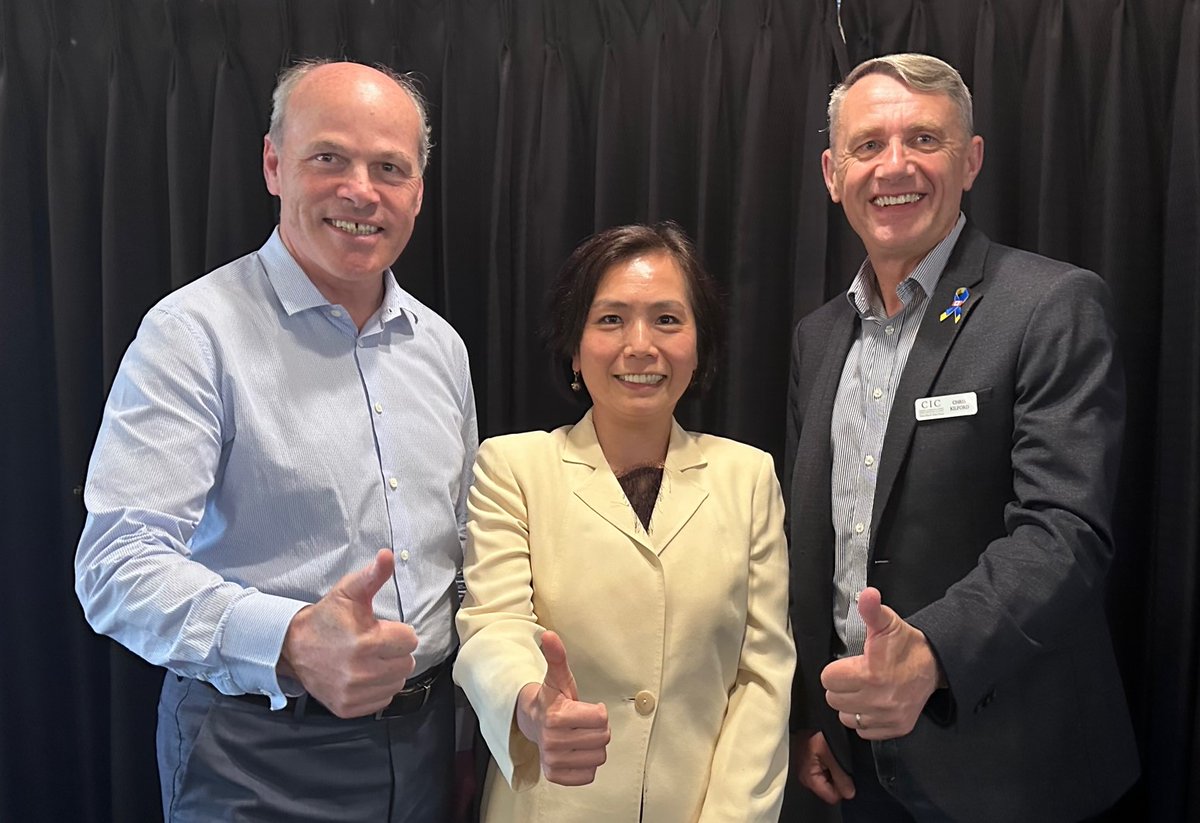 Belated thank you to Chris Kilford, Canadian International Council (CIC), Victoria Chapter, for hosting a discussion on Taiwan and Canada's Indo-Pacific Strategy. Great to have Taiwan Economic and Cultural Office (Vancouver) Director General Angel Liu in attendance.