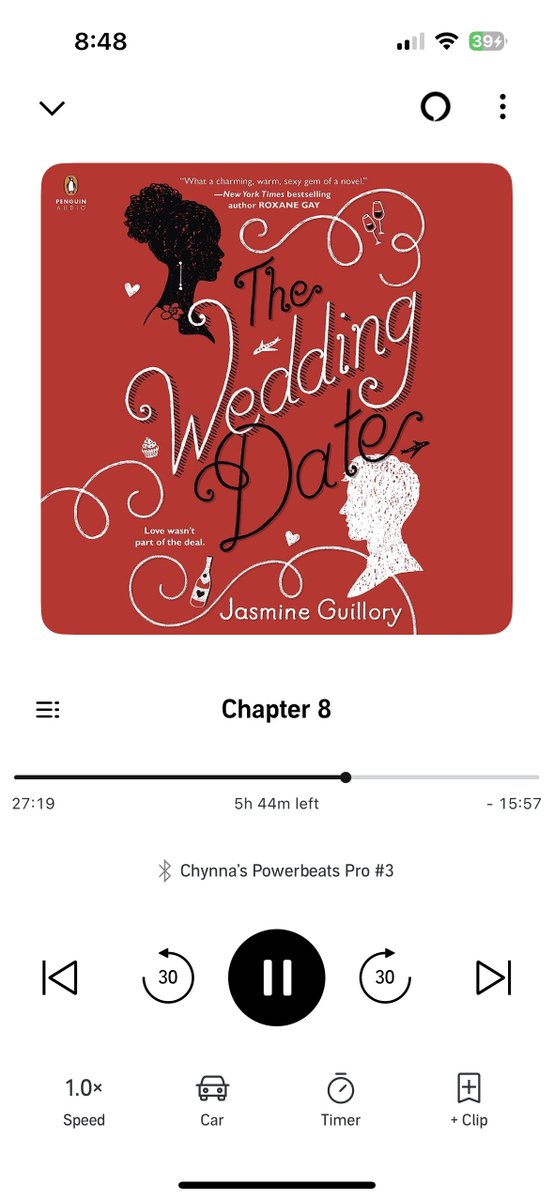 reading &amp; walking is about to be my new thing #readingandwalkingblackgirl 

cc: ⁦<a href="/officialtrbg/">The Reading Black Girls</a>⁩ 💁🏽‍♀️📖🚶🏾‍♀️