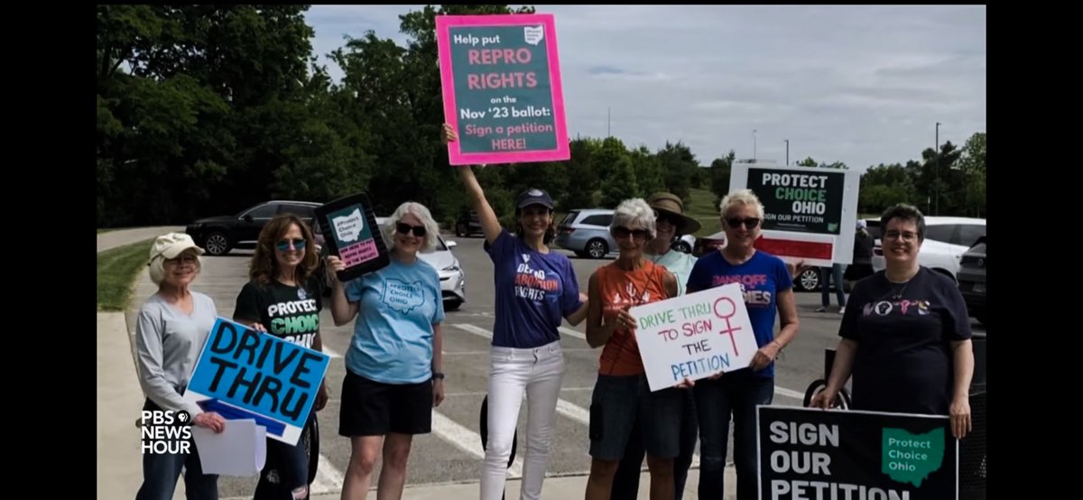 BluePositively's tweet image. Spotted Positively Blue’s Dublin Drive thru crew w @DAProgressives &amp;amp; @IndivCentralOH in the segment! @RedWineBlueUSA @protectchoiceOH @OH_ReproFreedom @OhioReproRights #VoteHellNoInAugust