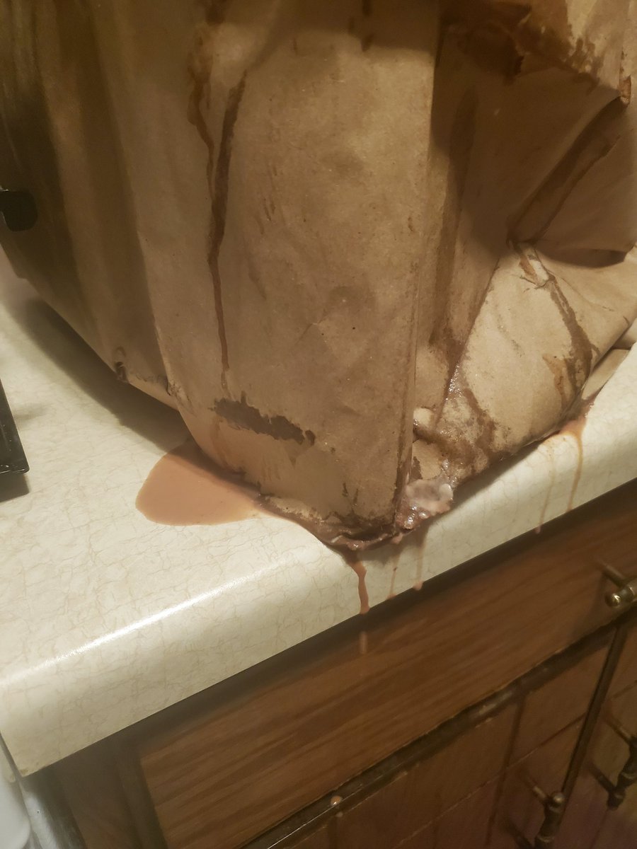 ColleenCorgi's tweet photo. #UberEats How is this at all acceptable? This was delivered to me an hour and a half after I ordered it and y'all gave me $5 back on a $70 order? You're supposed to be better than this https://t.co/rxW1bxKWjX