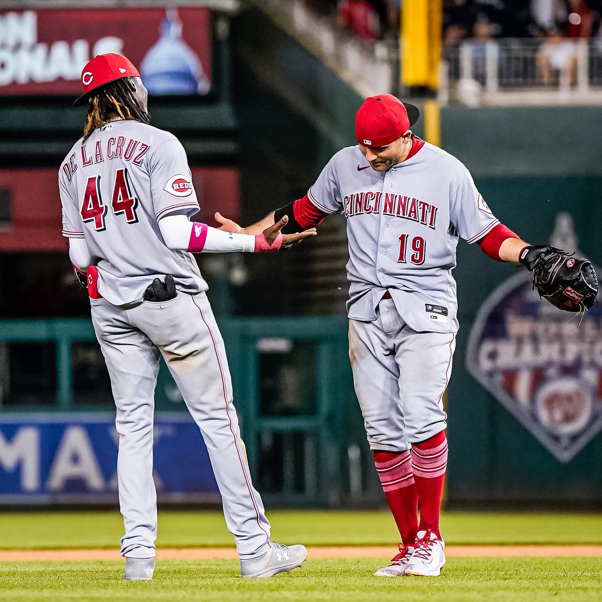 Ya might wanna run to the store and buy a picture frame.