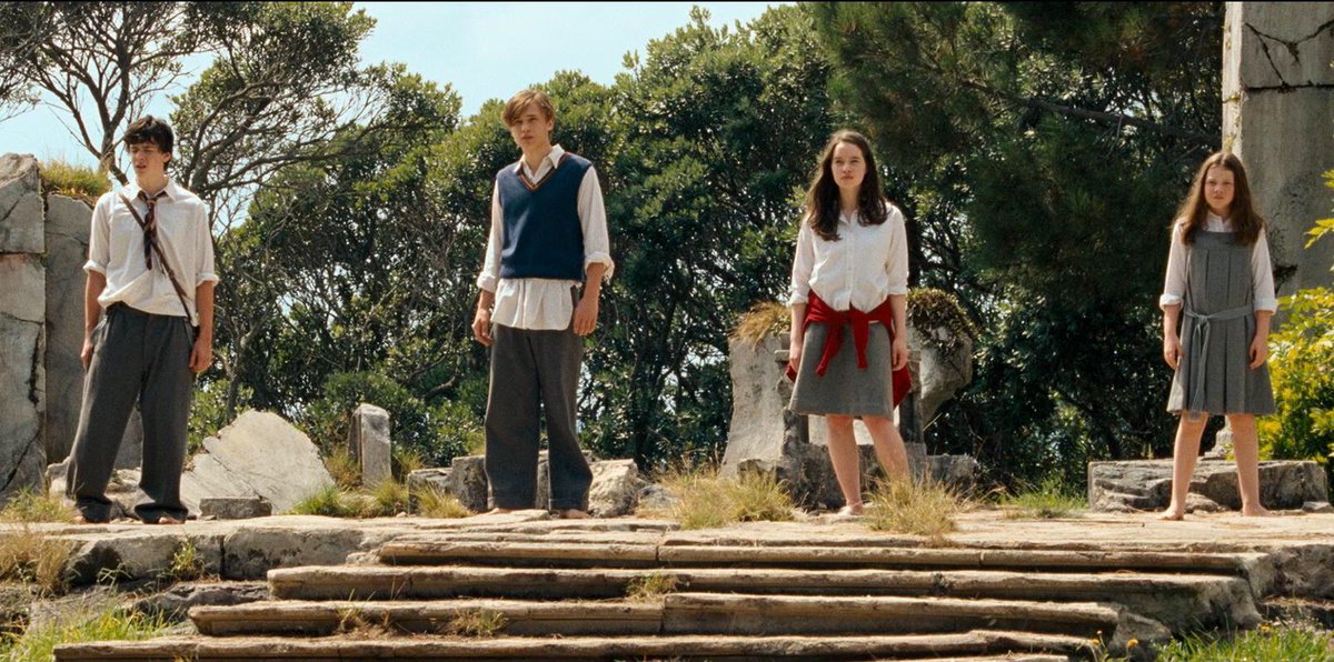 bvckystjames's tweet photo. narnia is getting rebooted so i just want to say my appreciation for the original pevensies— they were perfectly cast and those films will always be so special to me https://t.co/F29ZEVc5az