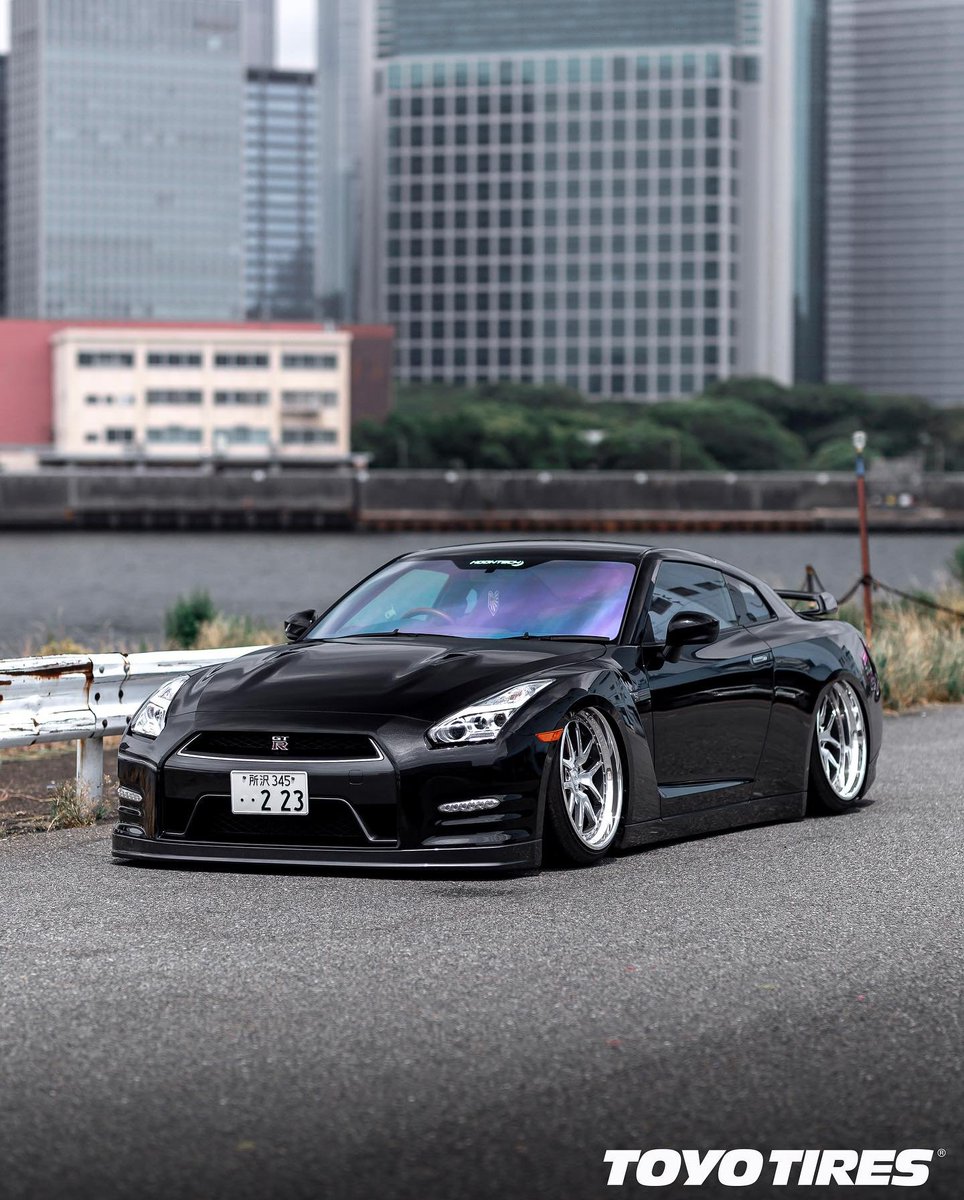 ToyoTiresMexico's tweet photo. ¿Muy abajo o a la altura perfecta? #ToyoTires #ToyoStyle #Custom https://t.co/wLZ2xHS9aK